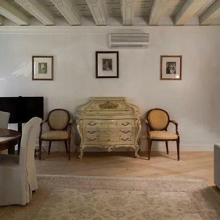 Апартаменты Luxury And Romantic Secret Escape In Venice!