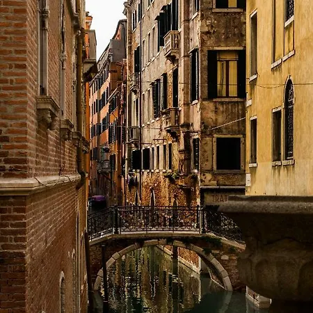 Luxury And Romantic Secret Escape In Venice! Венеция